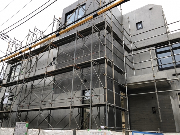 東京都世田谷区　コンクリート打放模様仕上および本実模様仕上　施工完了